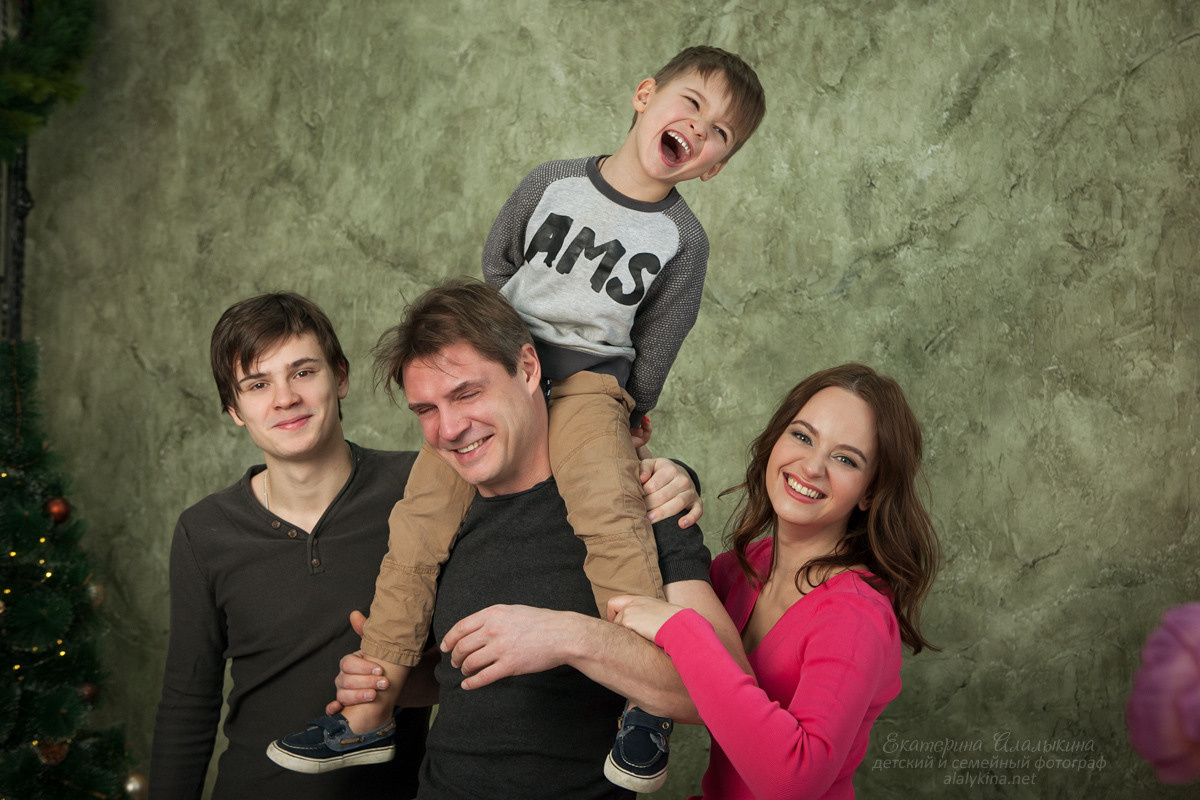 Семейная фотосессия в Москве. Детский и семейный фотограф в Москве СВАО Екатерина Алалыкина