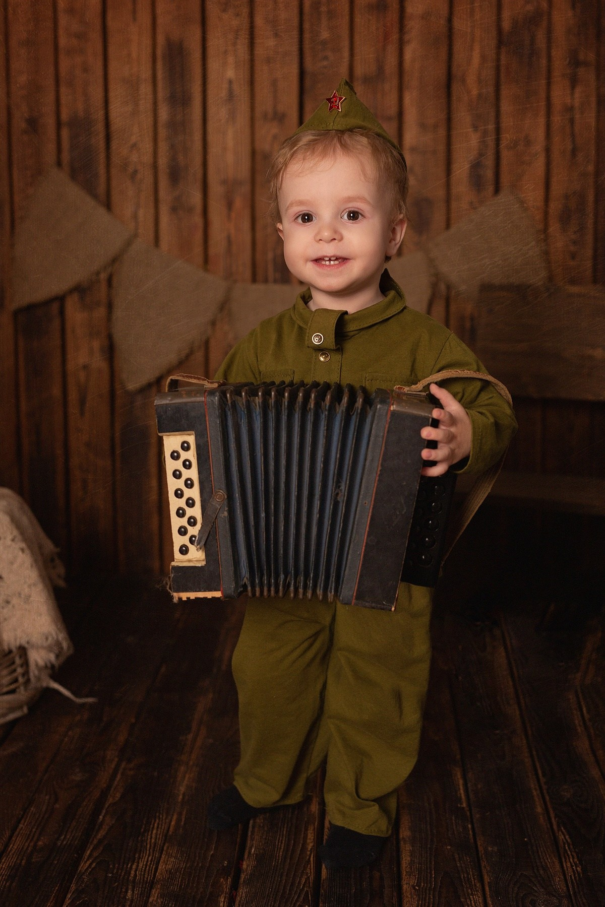 Детская тематическая фотосессия «Военная открытка». Фотограф новорожденных Альбина Хухарева. Йошкар-Ола. Казань. Чебоксары