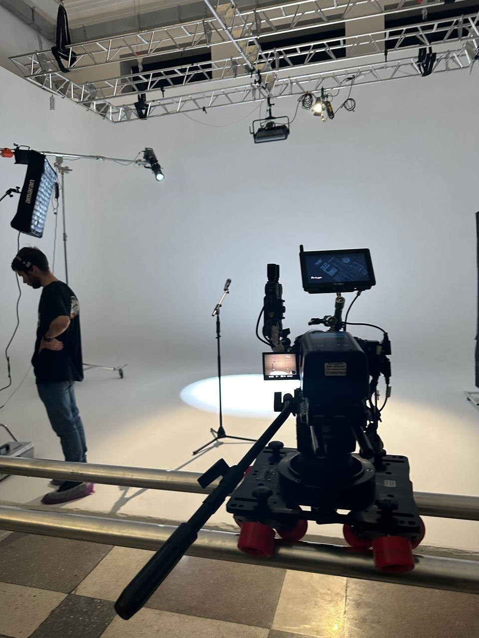 BACKSTAGE GALLERY. «MAK FLAME»