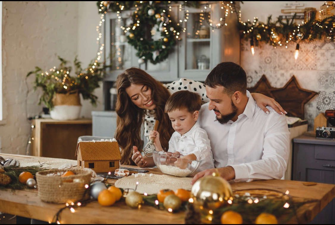 Новогодние семейные съёмки в фотостудии. Свадебный и семейный фотограф Дарья Осипова (Никитина). Саратов