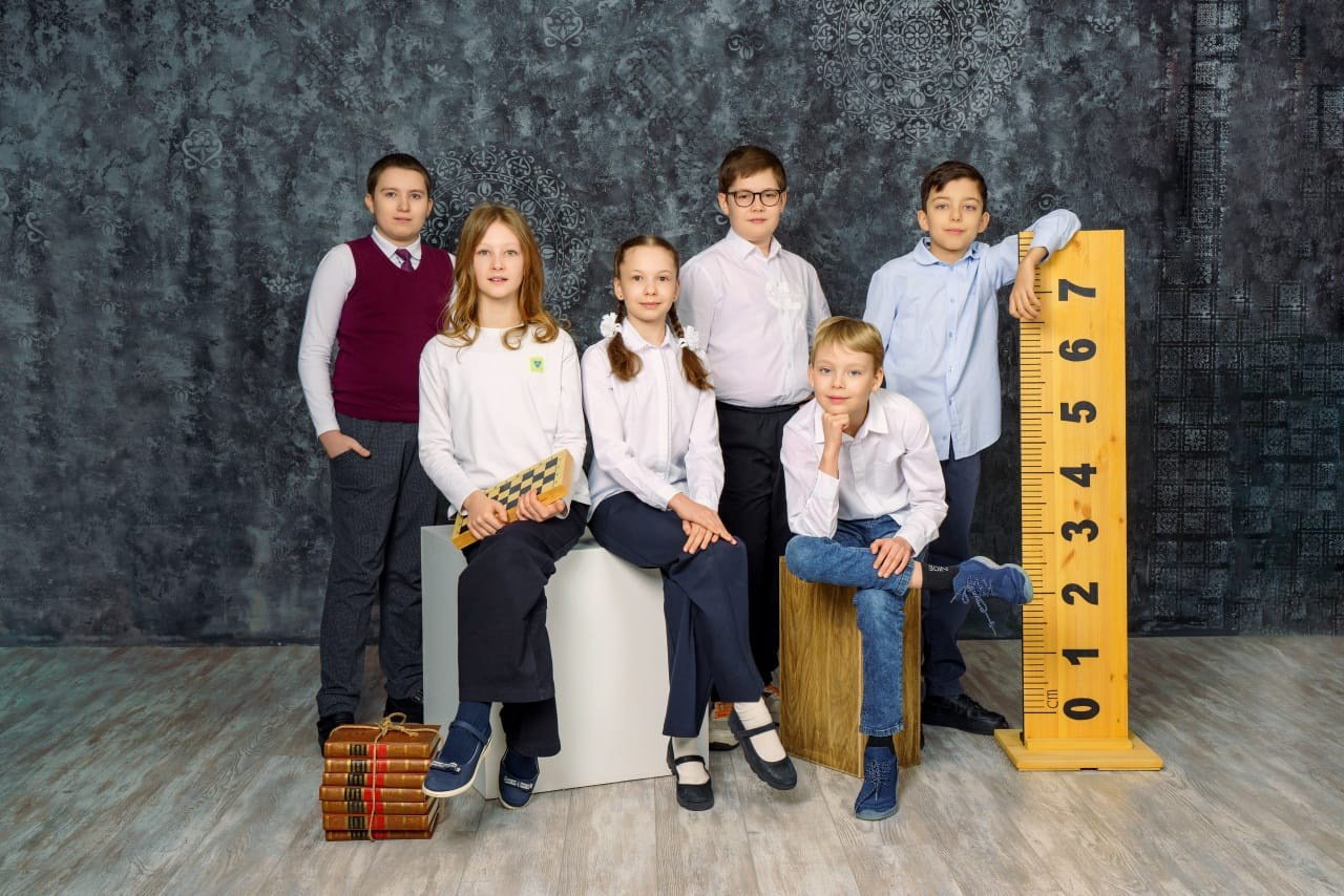ШКОЛЬНАЯ СЪЕМКА (БЕЗ АЛЬБОМА). Школьная фотостудия «Like Moment» в Строгино