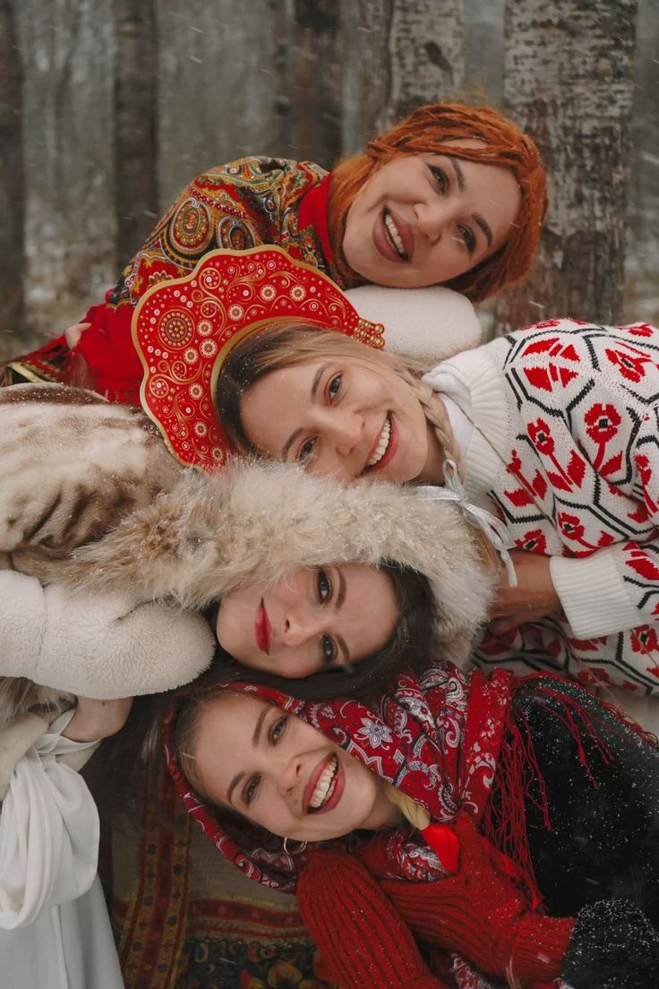 A LA RUSSE. МИРОСЛАВА . ЖИВЫЕ ПРОЕКТЫ  Мастер-классы | Закрытые девичники | Фотография