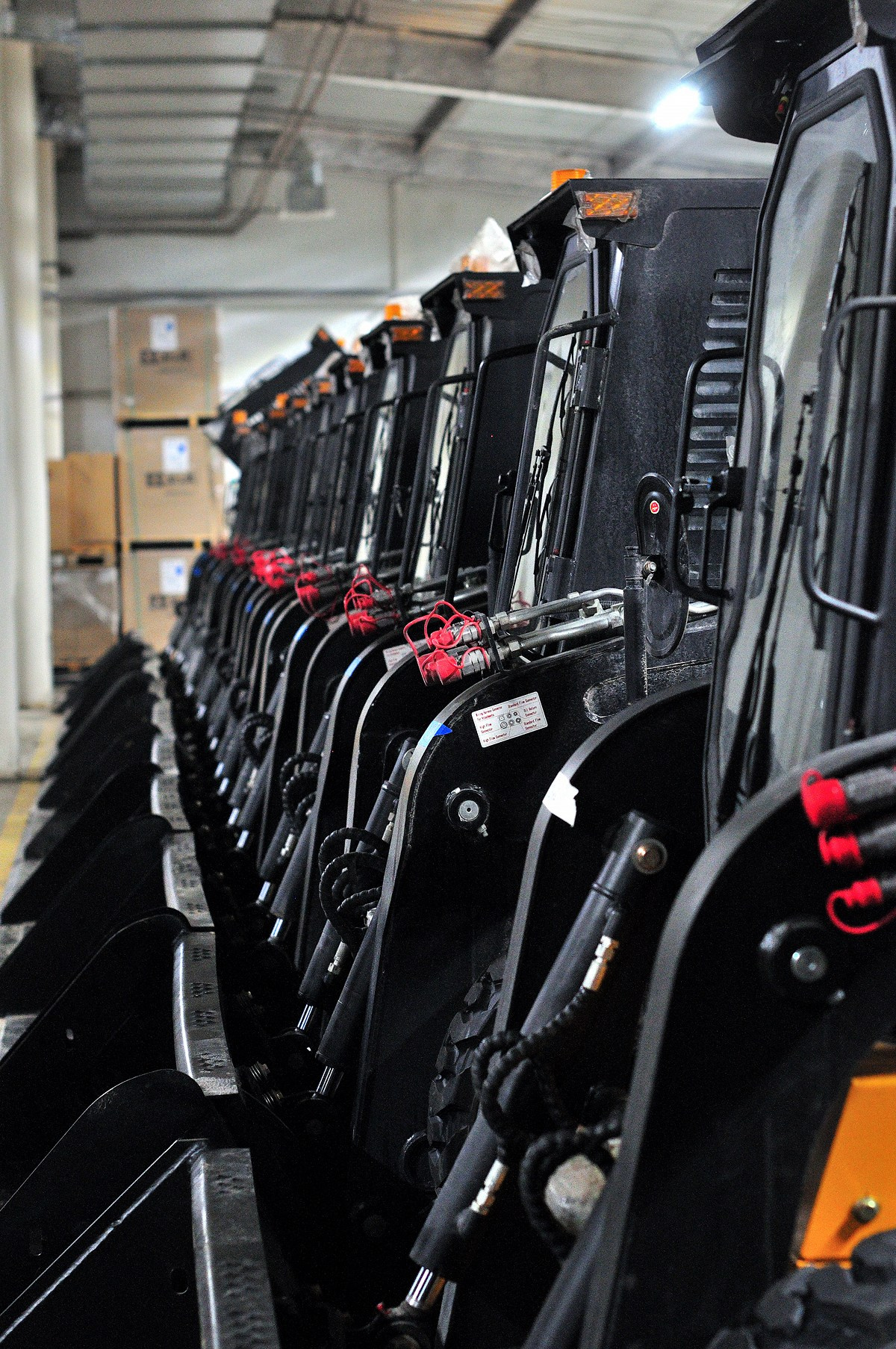 Центр технического обслуживания. Фотограф Сергей Сергеев