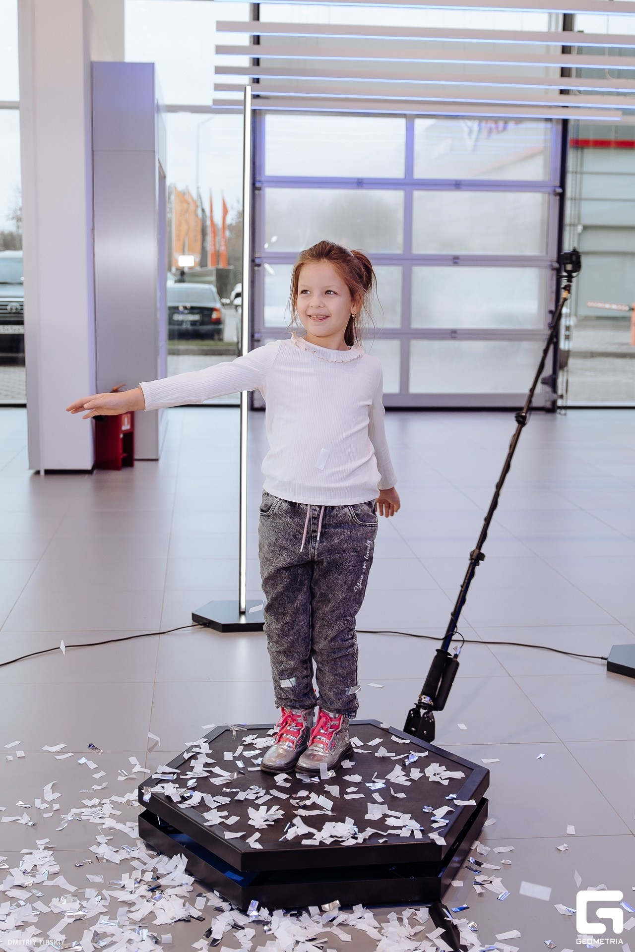 Видео 360 (селфиспинер, видеоспинер, Slowmo). Инсталаб Краснодар фото и видео интерактивы на ваше мероприятие