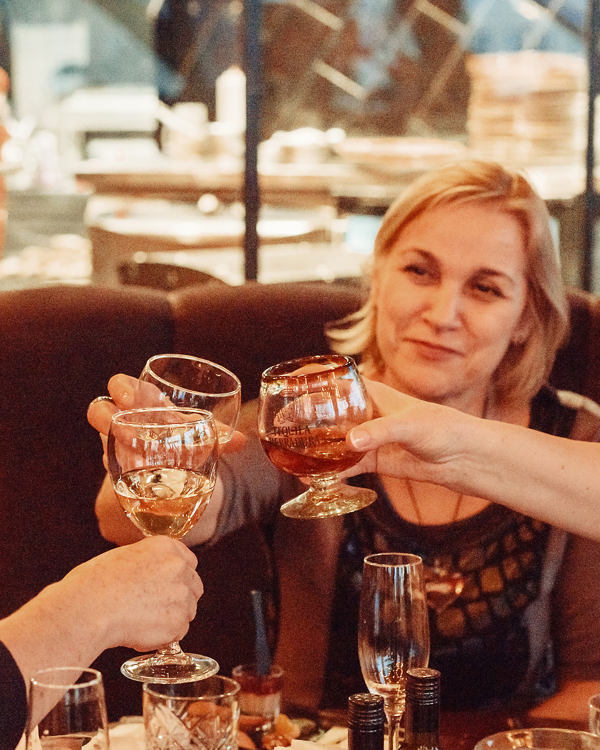 Гриль и бутыль. Агентство личного бренда «Брендовски»