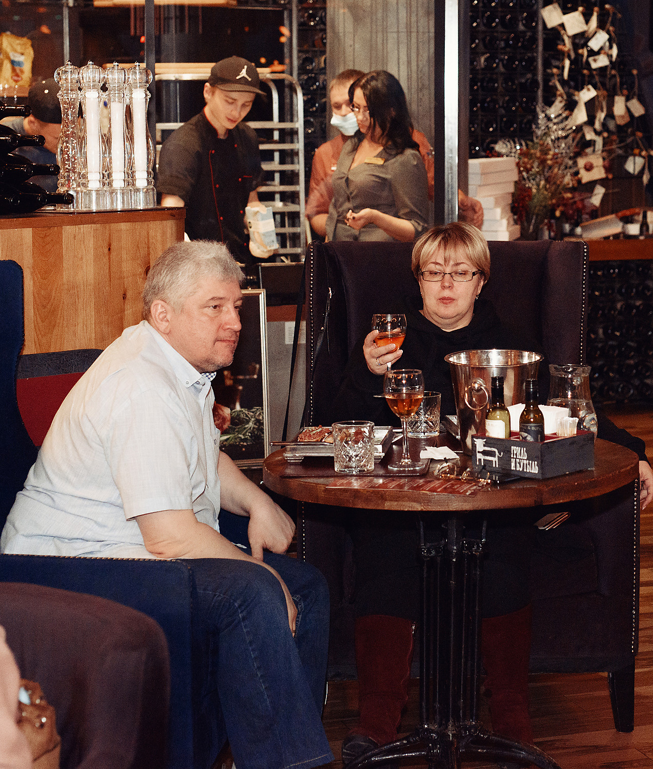 Гриль и бутыль. Агентство личного бренда «Брендовски»