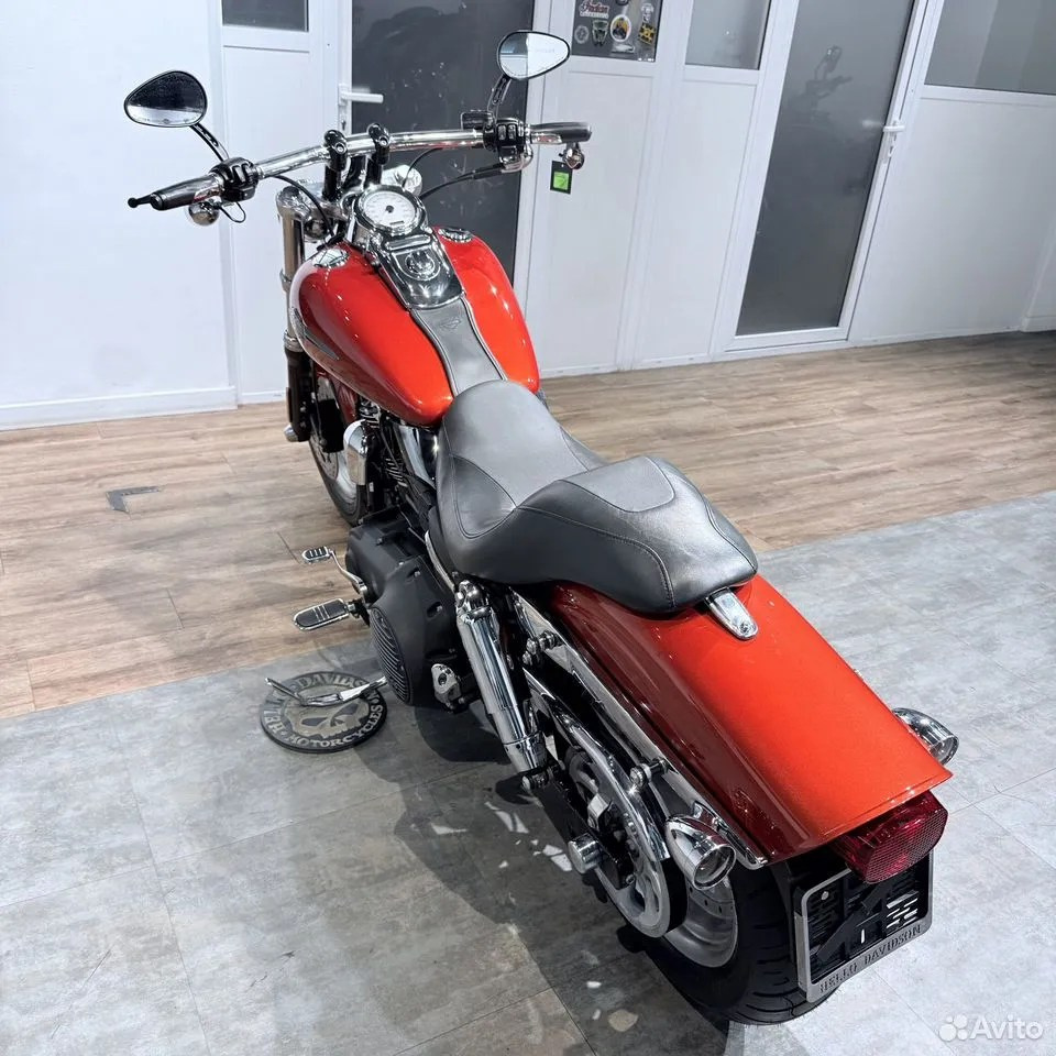 2010 Fat Bob Orаngе Lаva. Hello Davidson, Москва. Только хорошие мотоциклы…