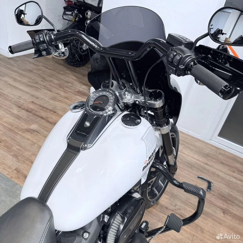2021 Sport Glide АВS Сlub-Stylе Black&Whitе. Hello Davidson, Москва. Только хорошие мотоциклы…