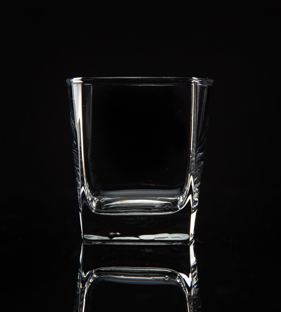 Wine. Maria Poleshchuk, commercial photographer in Sydney