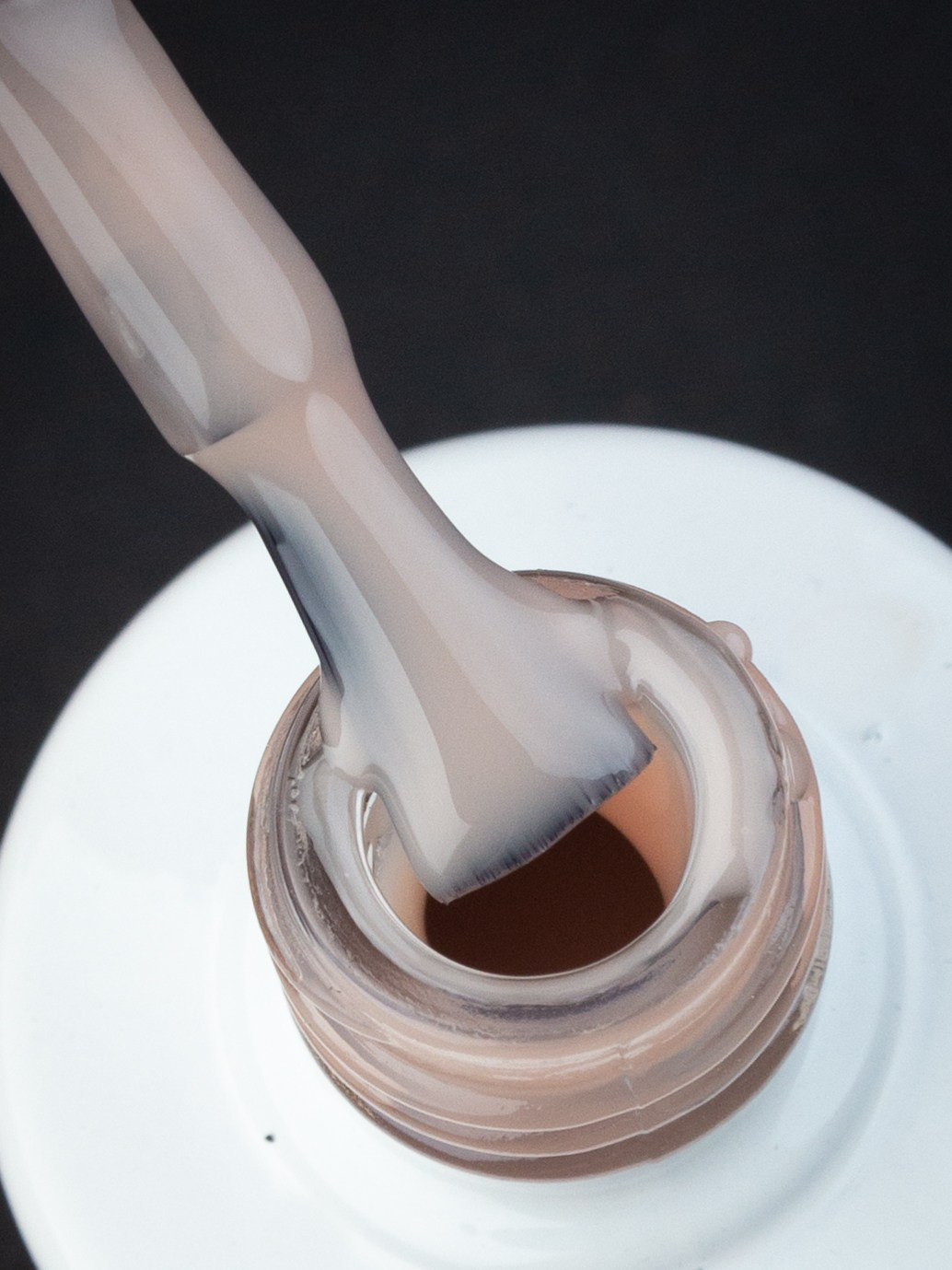 Kira на чёрном. Александр Стряпунин — предметный фотограф в Улан-Удэ