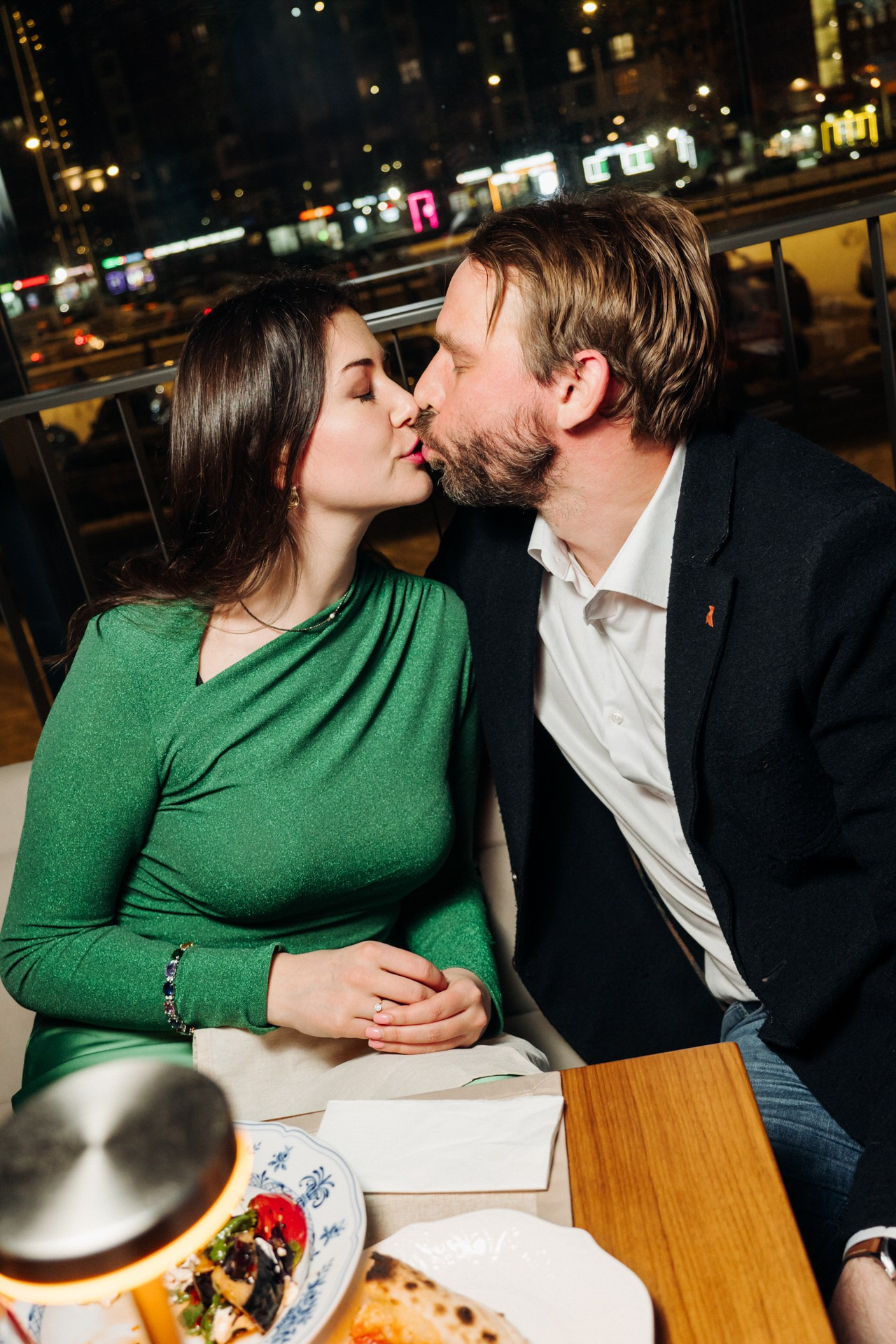 Ресторан «Легенда» (День влюбленных). Виктор Антропов | Репортажный фотограф в Санкт-Петербурге