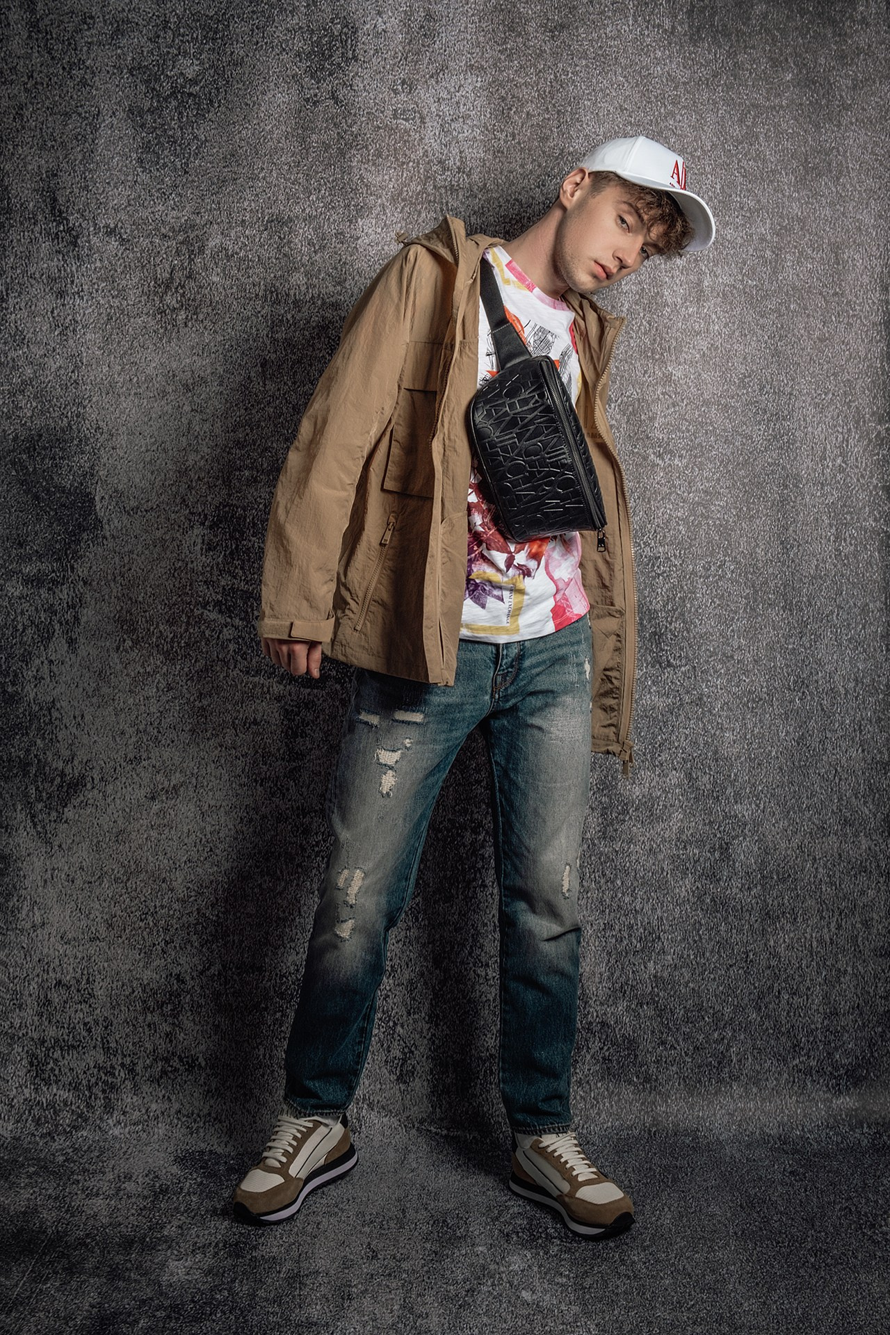 Предметный фотограф в Симферополе Антон Катунин