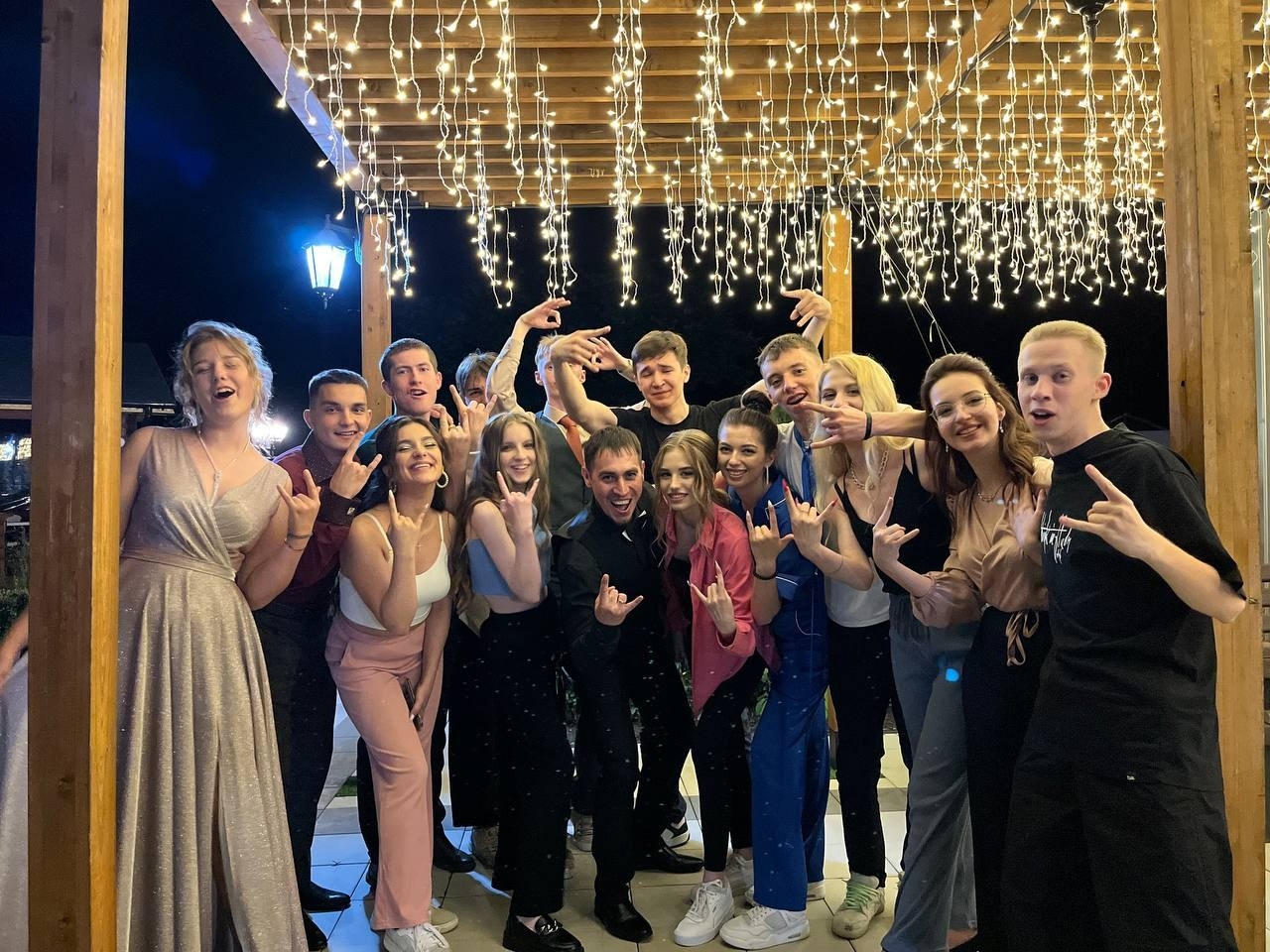 Фото. Ведущий ярких праздников — Сергей Велигодский