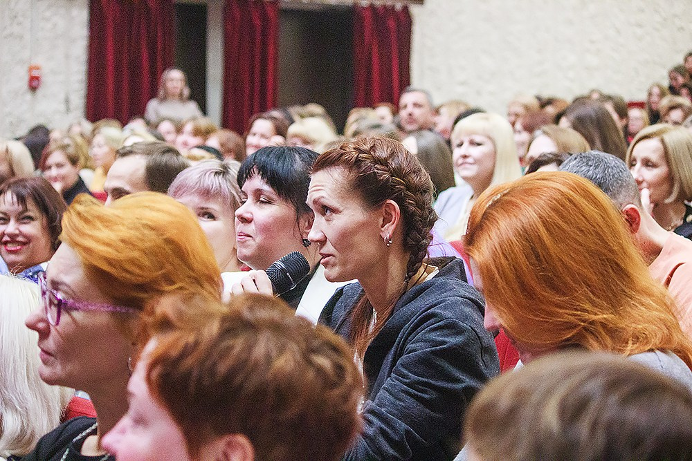 Стендап Ольги Савельевой «Всё обязательно наладится». Детский и семейный фотограф, фотограф мероприятий Нижний Новгород