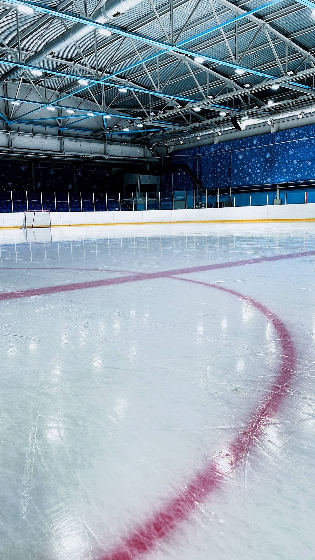 BACKSTAGE GALLERY. «MAK FLAME»