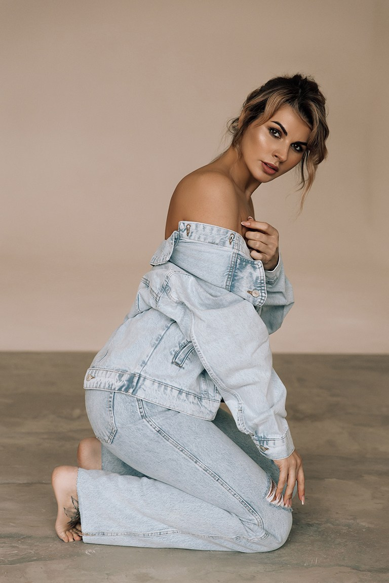 Фотосессии. Студия визажистов, стилистов по прическам, бровистов и мастеров по ресницам