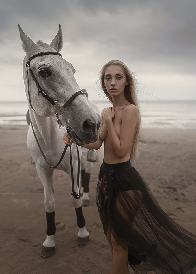 Будуарная, бельевая и ню фотосъемка в Санкт-Петербурге и Москве. Портретный фотограф в Санкт-Петербурге Мерцалова Татьяна