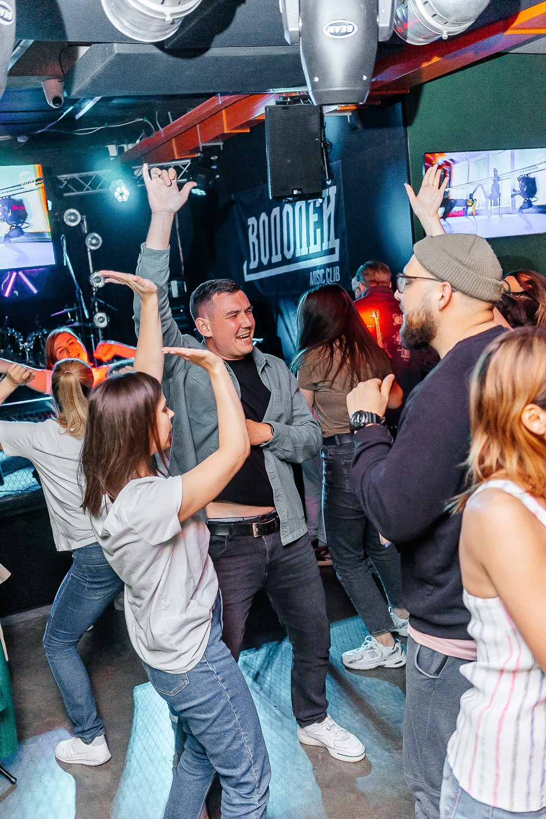 Квиз-Плиз в Водолее 2023. Свадебный и семейный фотограф во Владивостоке Александра Глускер