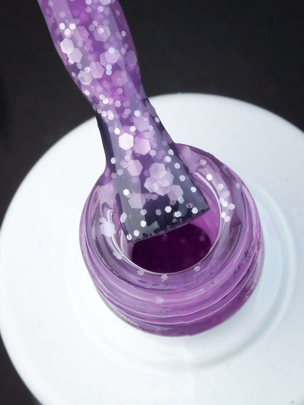 Kira на чёрном. Александр Стряпунин — предметный фотограф в Улан-Удэ