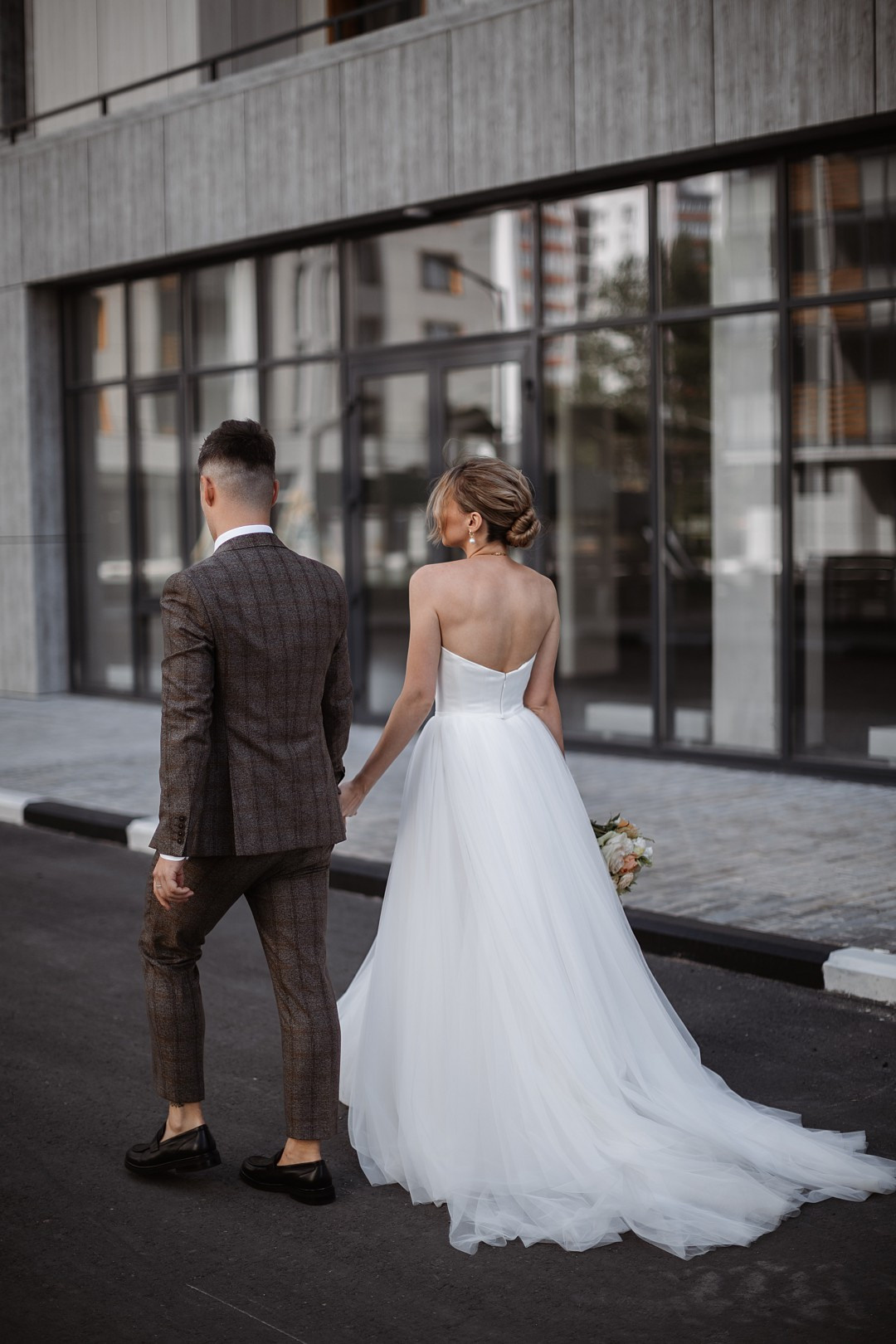  Романтический вечер возле памятника Ф С Сологубу