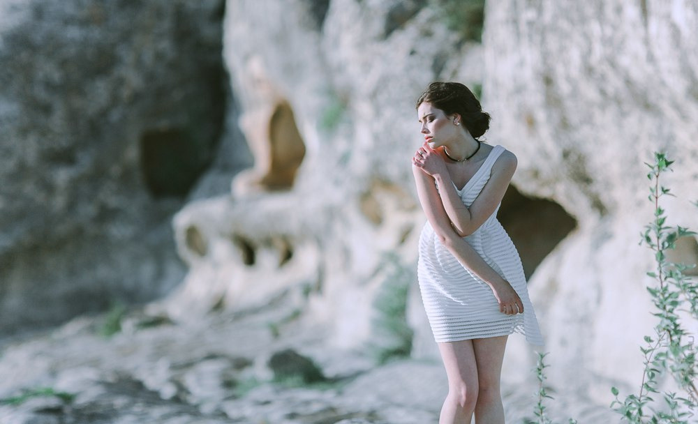 Молодожены на фоне пляжного заката