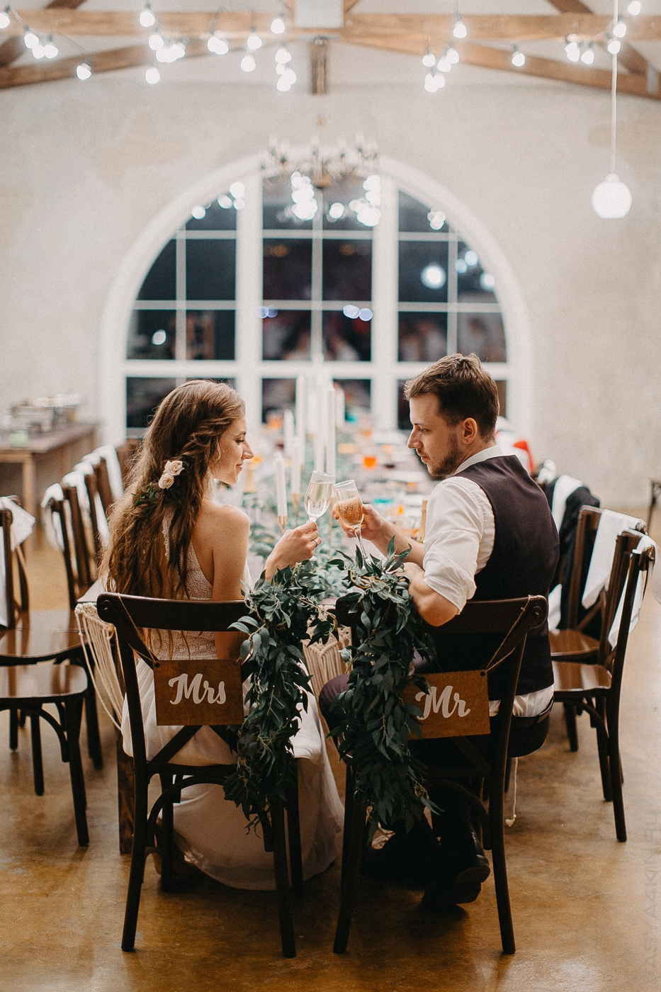 Фотосессия на тему путешествий на свадьбу в Москве