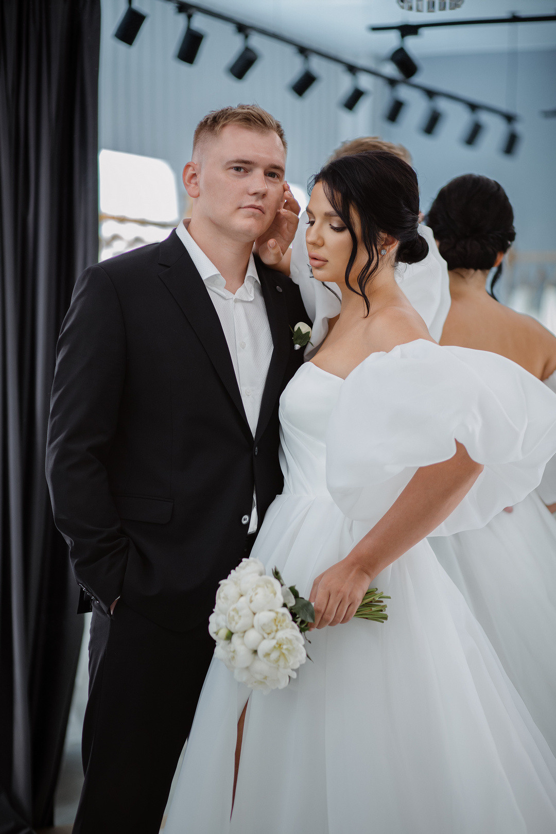  Душевная свадебная регистрация в окружении зелени