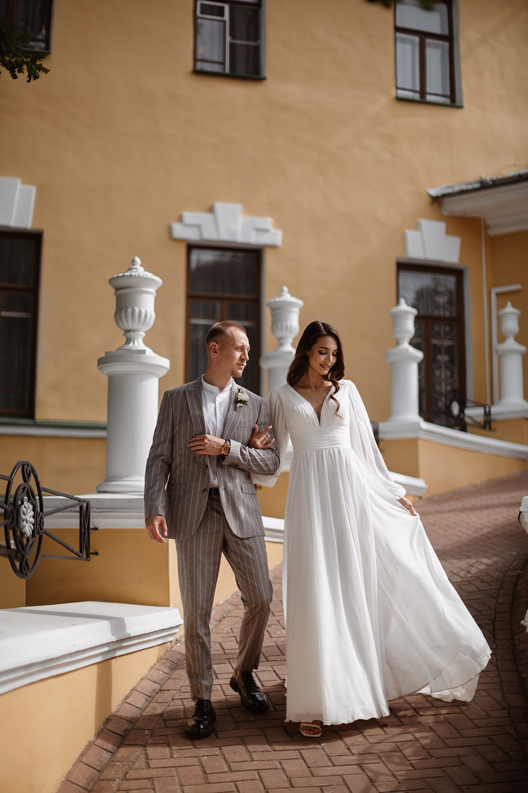 Глемпинг парк атмосфера и изысканная свадебная романтика в фотографиях. Свадебный фотограф Ярославль Дмитрий Васячкин