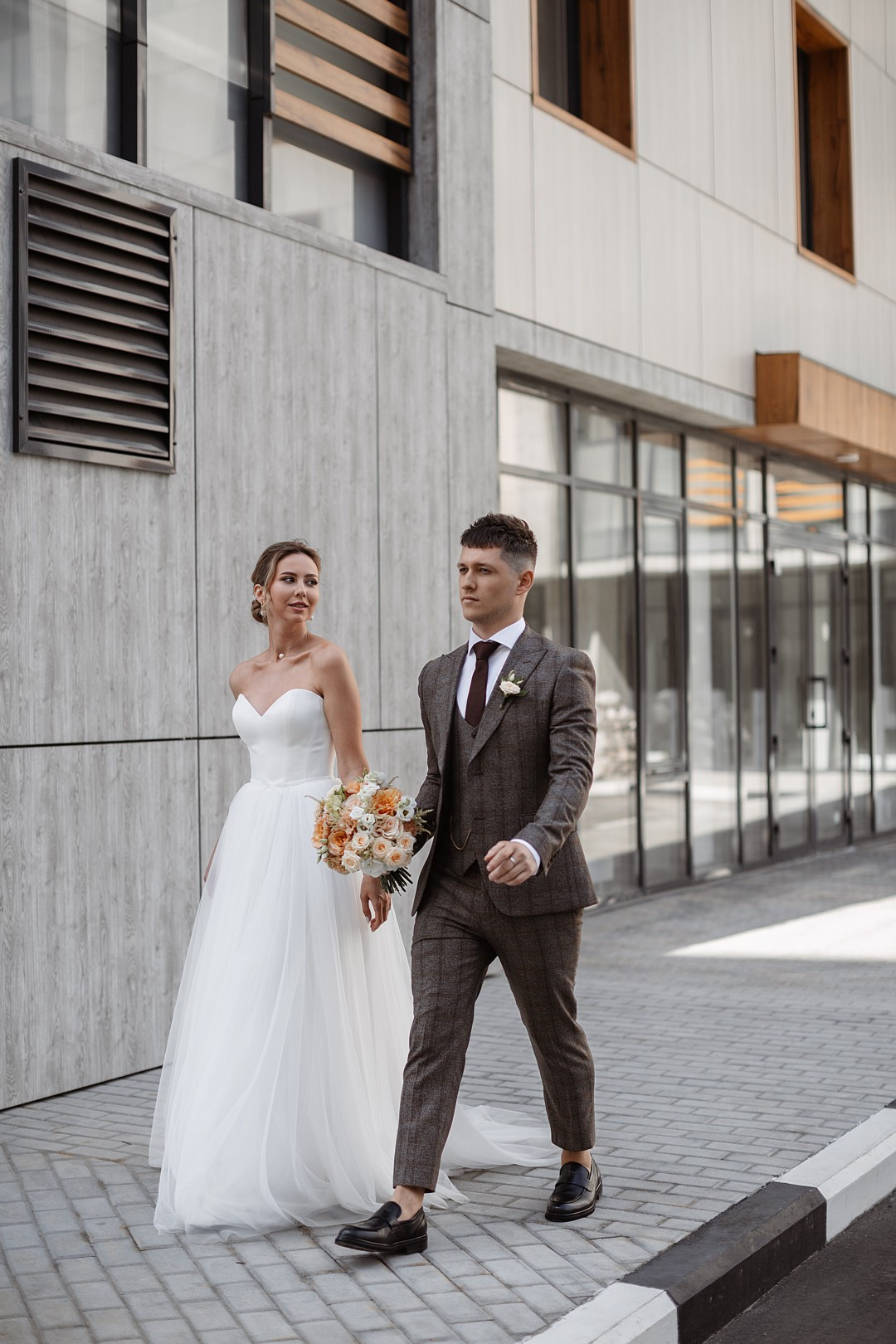  Фотосессия возле Дома Кипреева