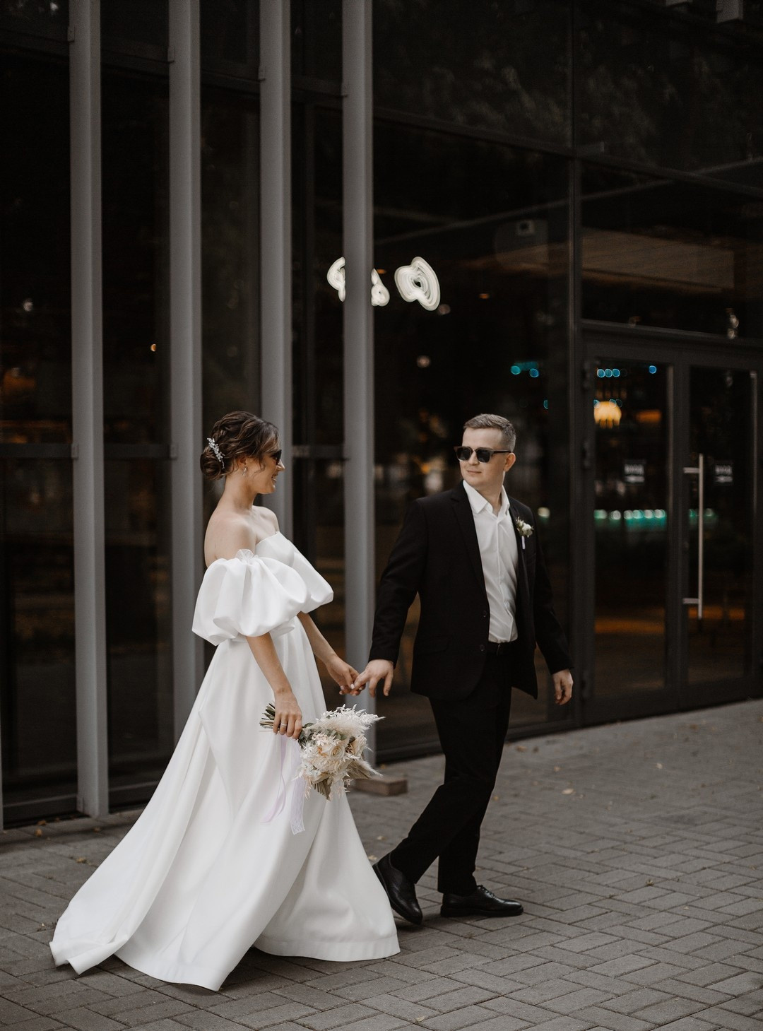  Молодёжь на улочках Детинца