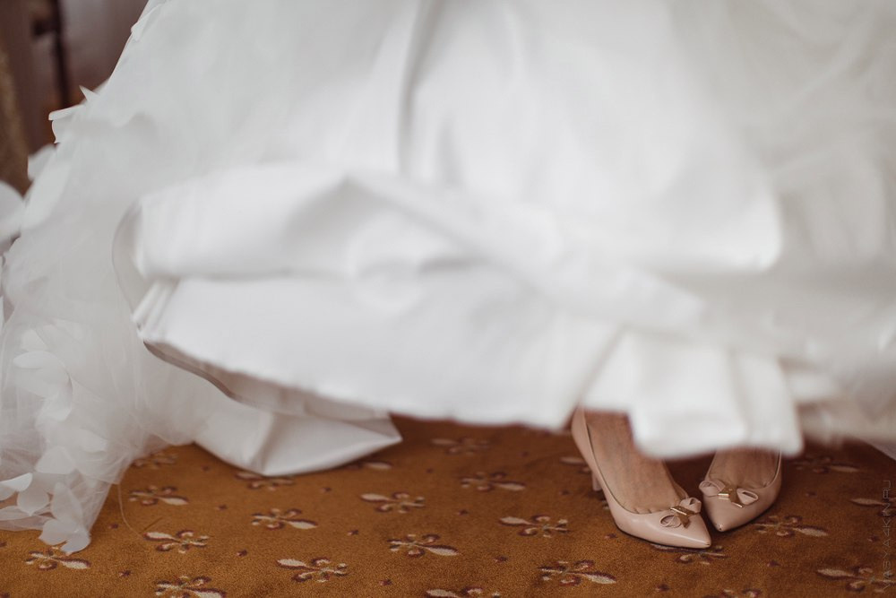 Свадебный фуршет с изысканными закусками и шампанским