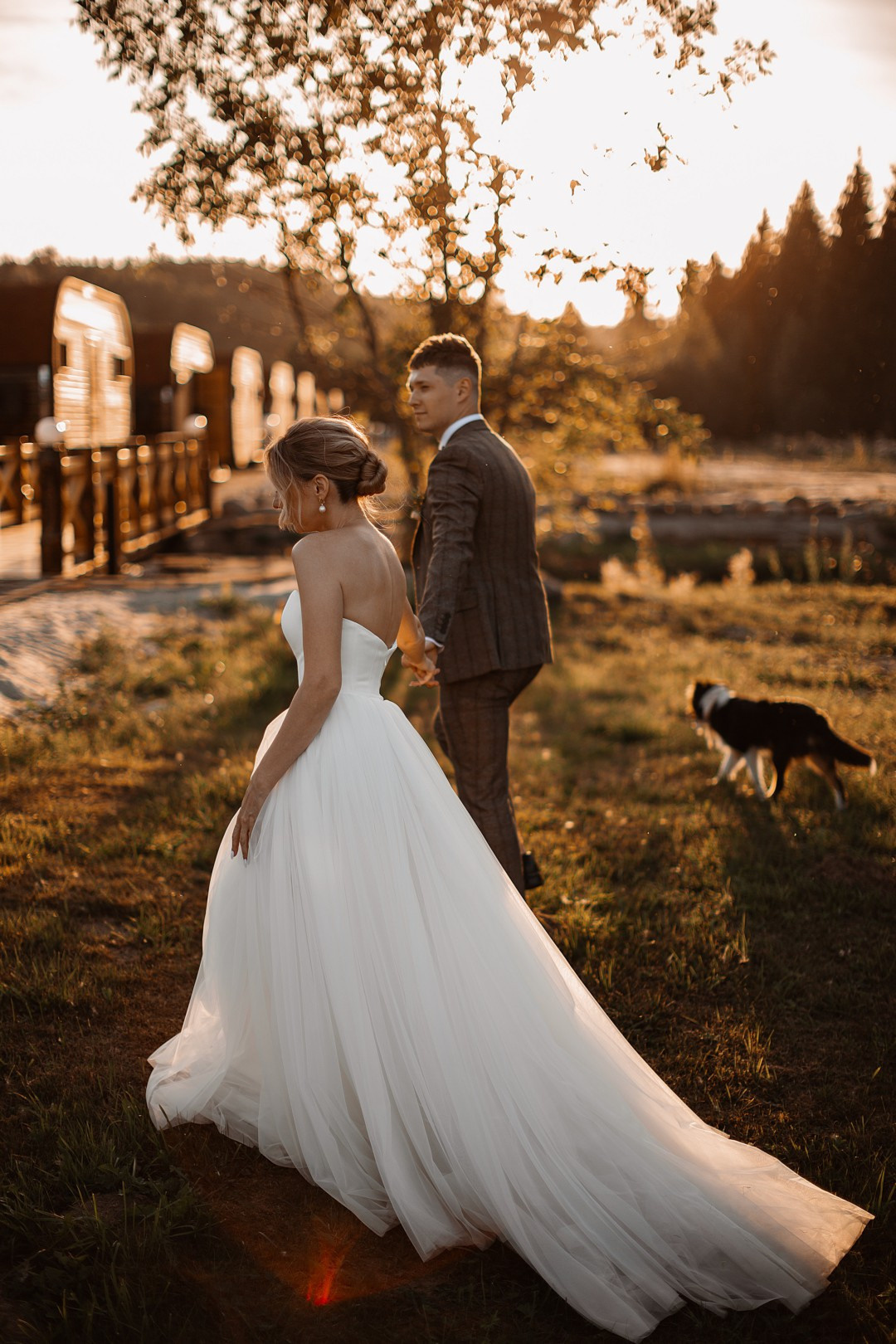  Любовные моменты возле Драматического театра