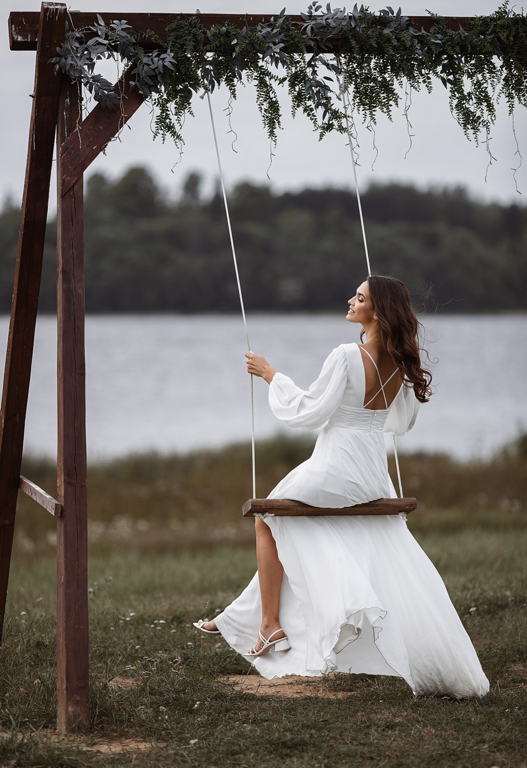 Глемпинг парк атмосфера и изысканная свадебная романтика в фотографиях. Свадебный фотограф Ярославль Дмитрий Васячкин