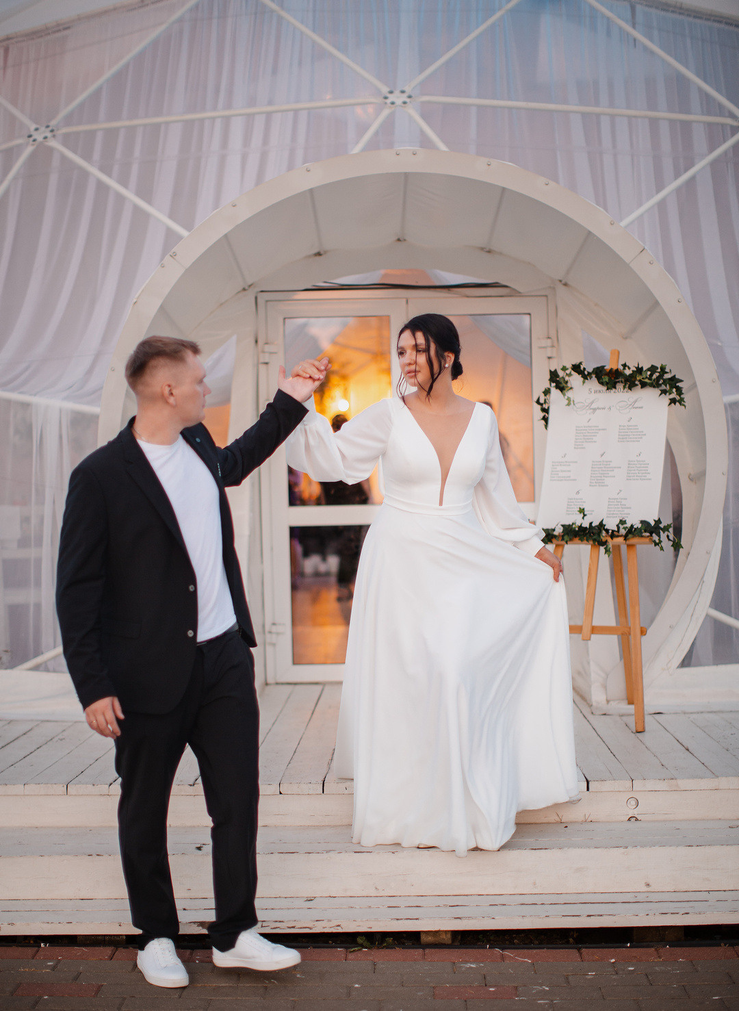 Веселая свадебная фотосессия в изгибе ярославль. Свадебный фотограф Ярославль Дмитрий Васячкин