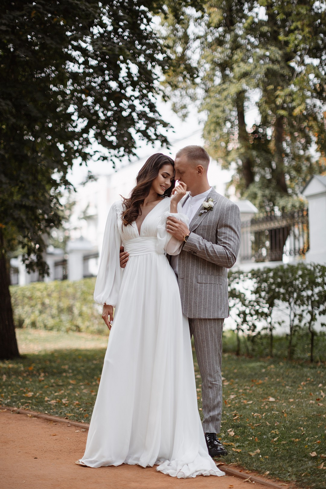 Глемпинг парк атмосфера и изысканная свадебная романтика в фотографиях. Свадебный фотограф Ярославль Дмитрий Васячкин