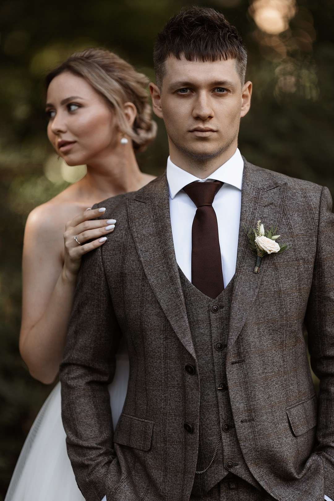  Влюбленные возле реки Волга в центре Ярославля