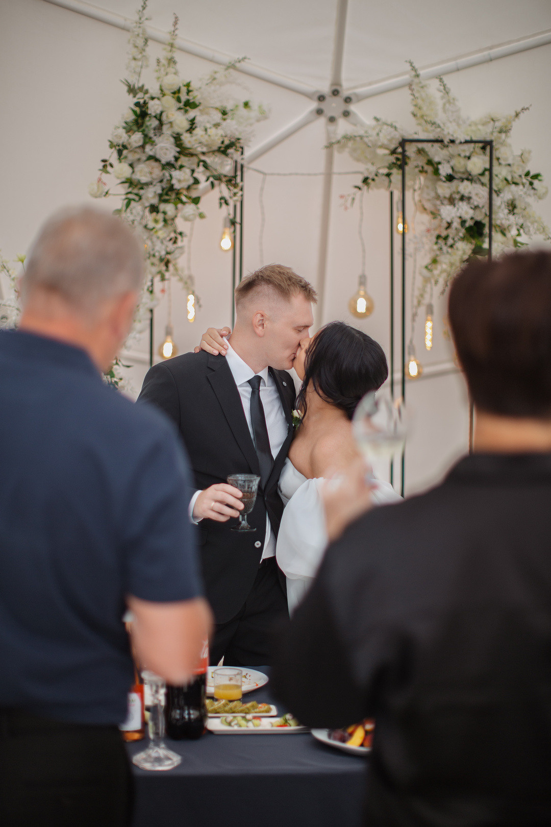 Веселая свадебная фотосессия в изгибе ярославль. Свадебный фотограф Ярославль Дмитрий Васячкин