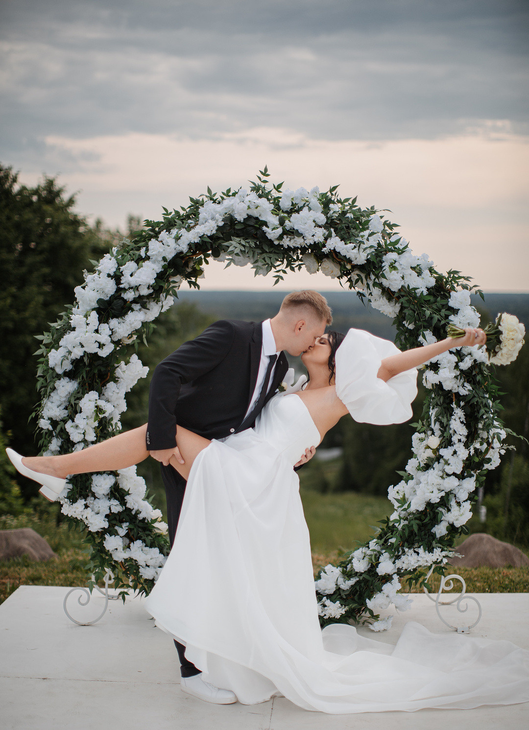  Яркий и светлый дух для всех, кто присутствует на свадебном торжестве