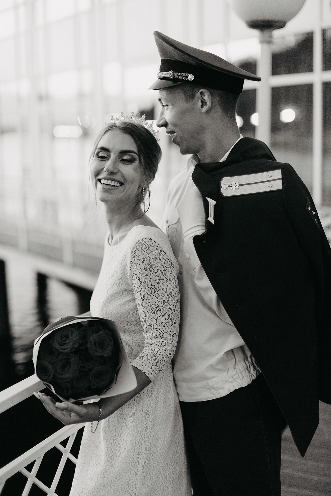  Пара в стиле ретро: военная форма и свадебное платье в Ярославле  