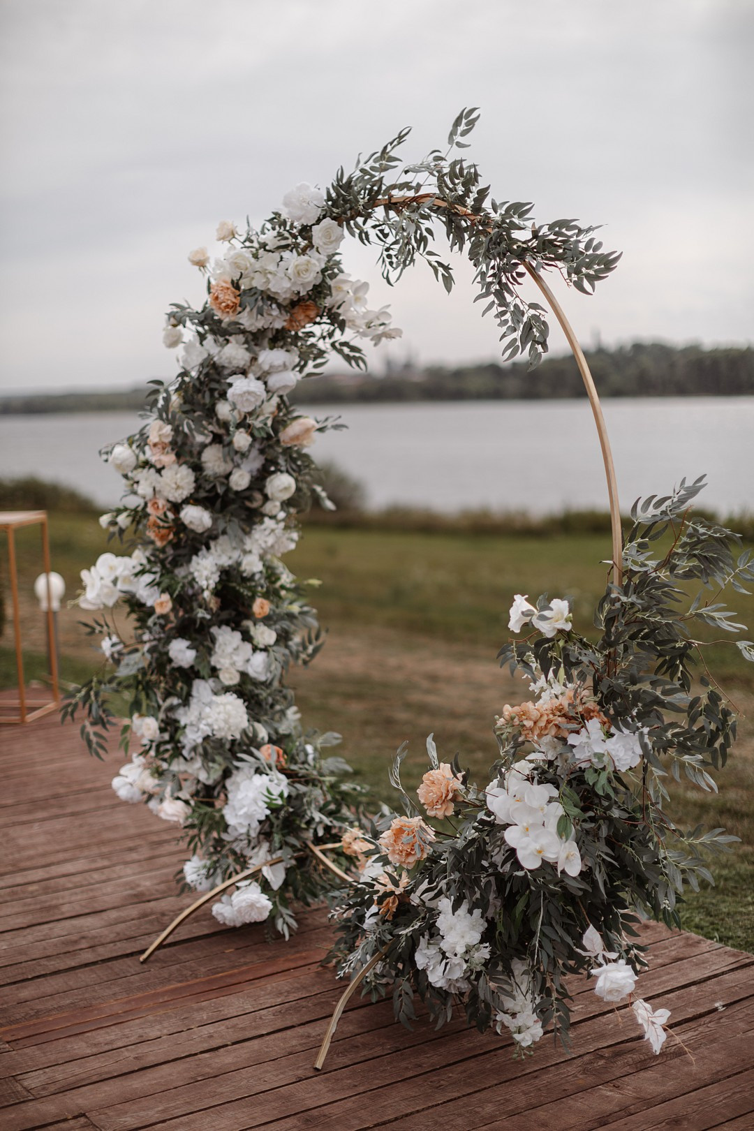 Глемпинг парк атмосфера и изысканная свадебная романтика в фотографиях. Свадебный фотограф Ярославль Дмитрий Васячкин