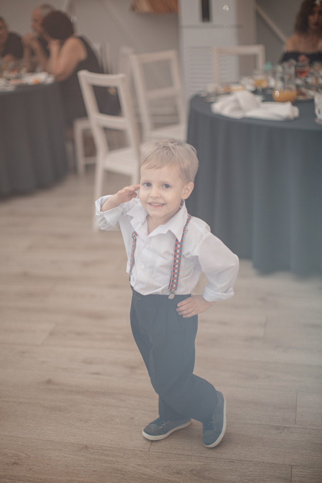 Веселая свадебная фотосессия в изгибе ярославль. Свадебный фотограф Ярославль Дмитрий Васячкин