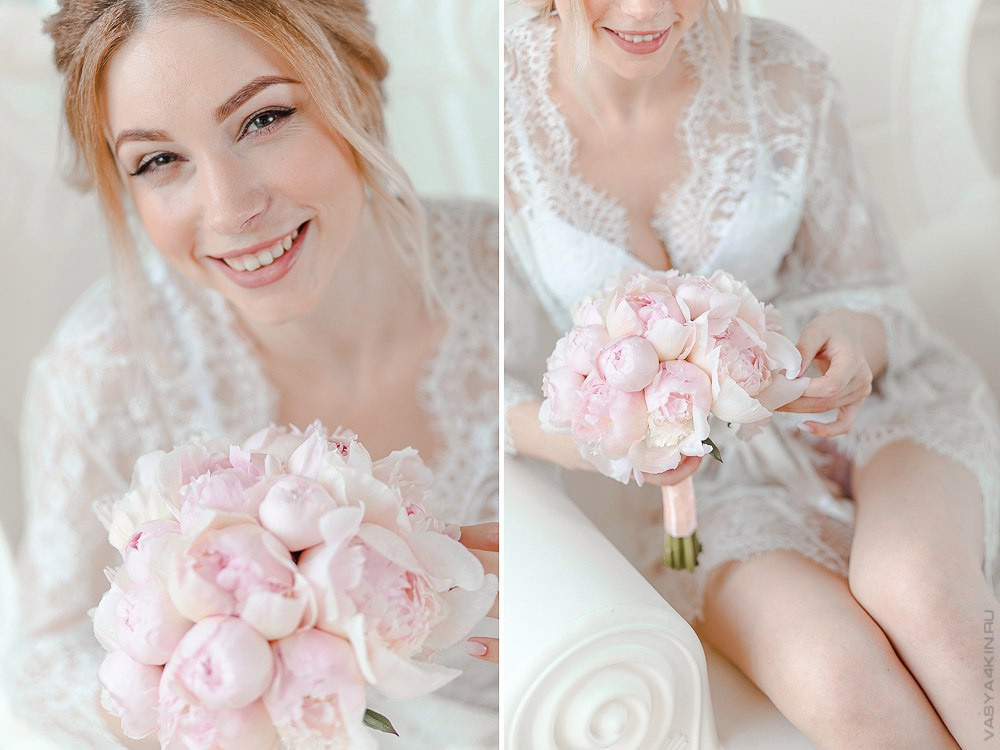 Молодежь, пляшущая в кругу друзей вокруг костра, отражающая вольную и радостную атмосферу свадьбы