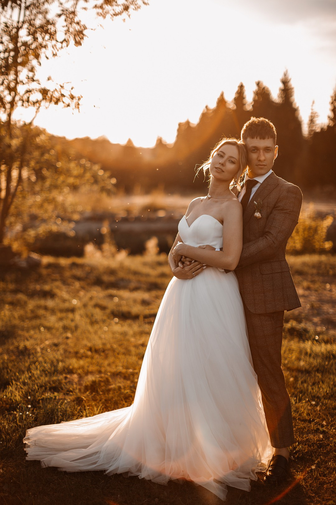  Романтическая встреча у памятника Дьяконову