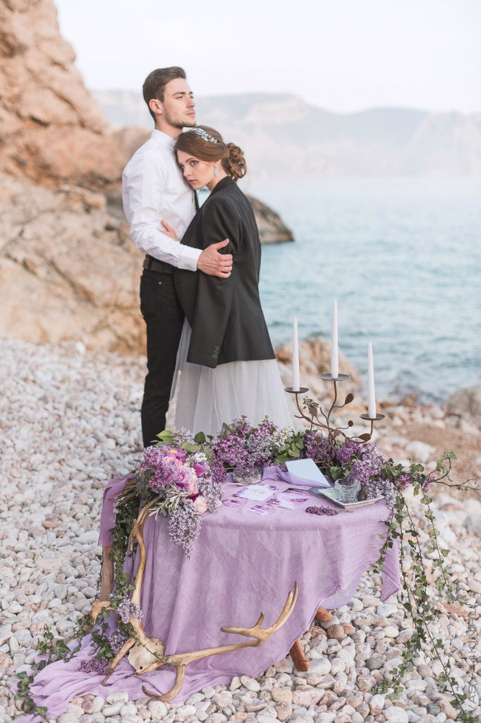 свадебная фотография на скале