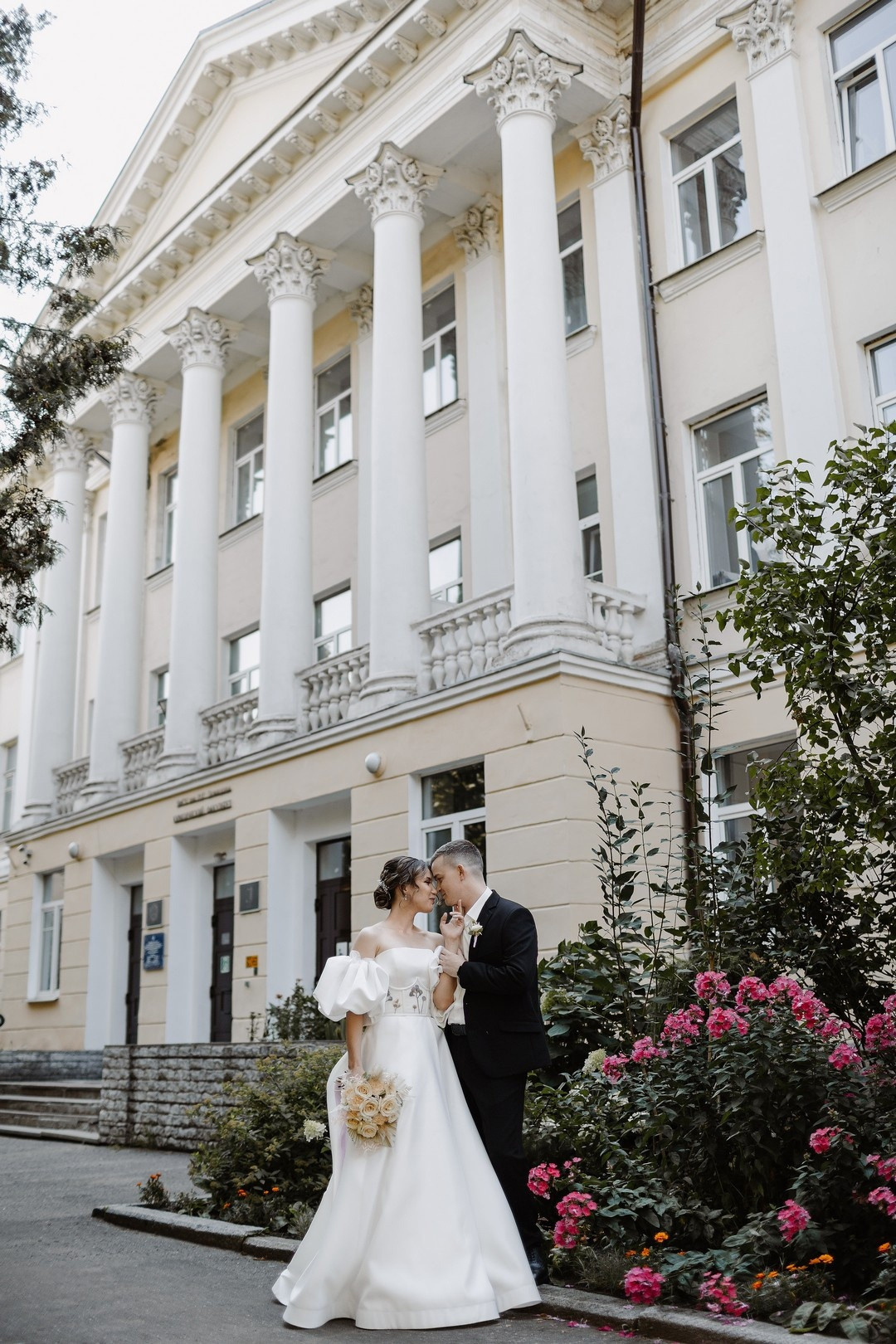  Яркая атмосфера великолепного города