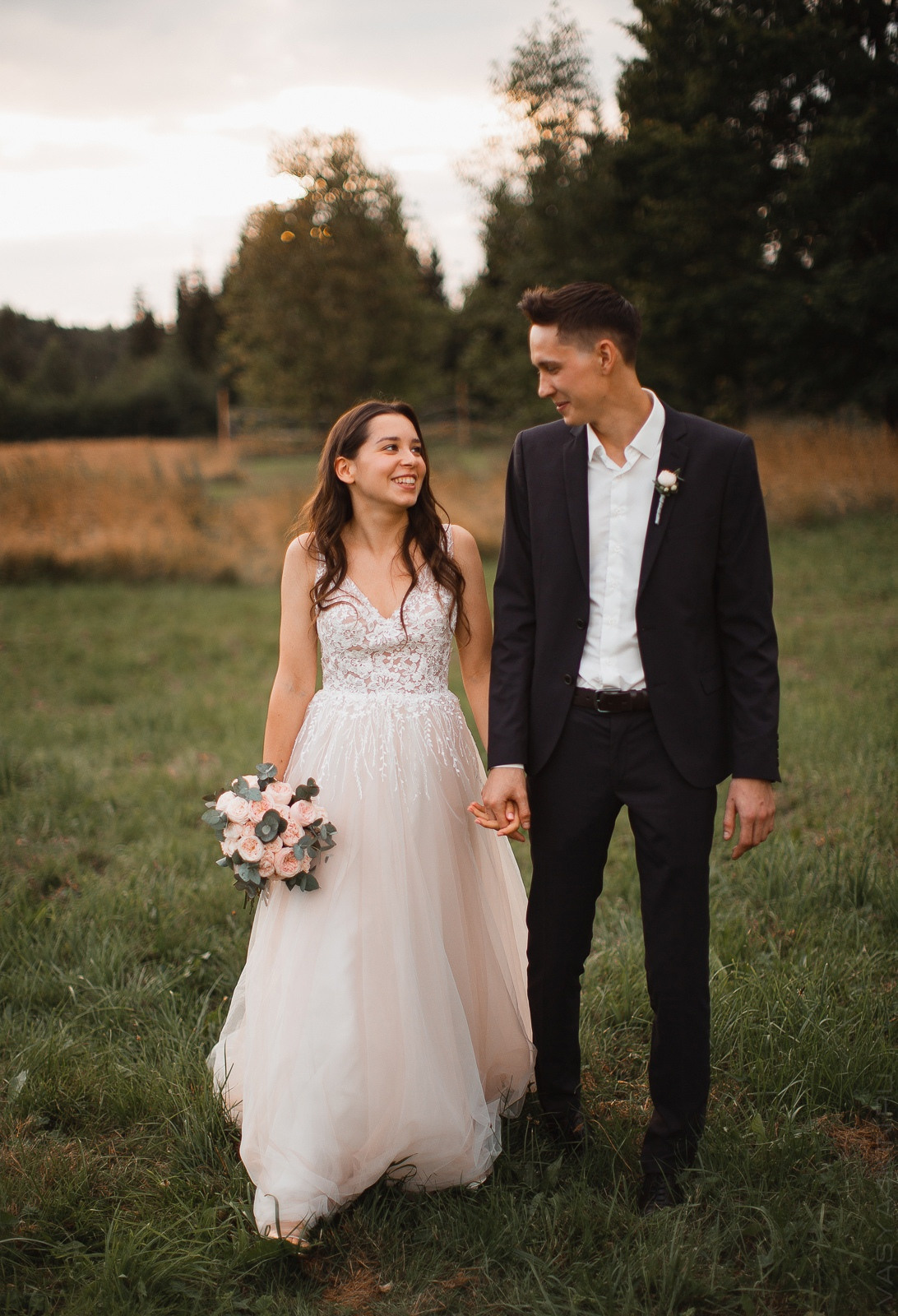 Полет свадебного воздушного шара на фото