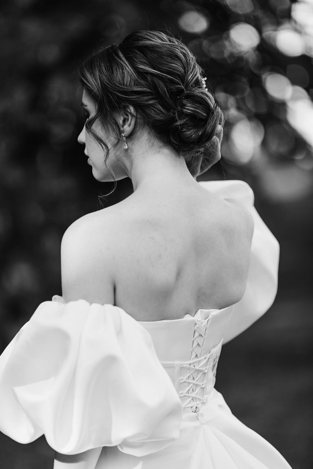 Свадебная прогулка в центре ярославля. Свадебный фотограф Ярославль Дмитрий Васячкин