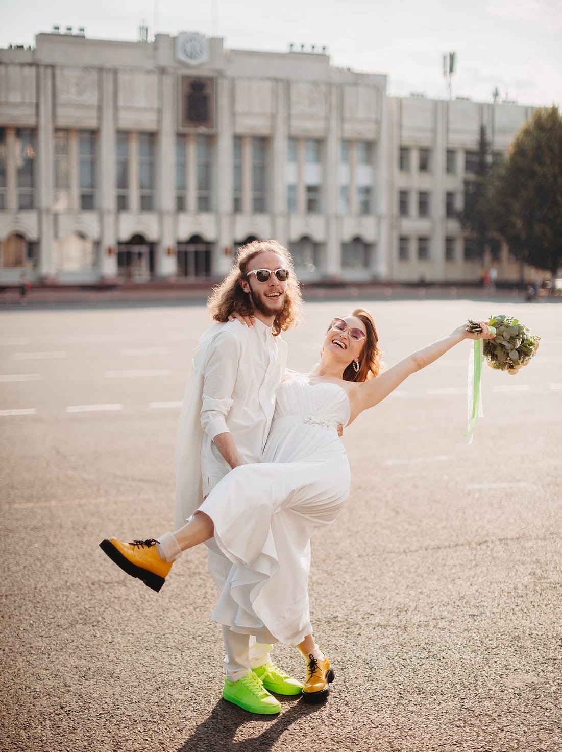 Сочные цвета на свадебных снимках ярославля под веселую музыку. Свадебный фотограф Ярославль Дмитрий Васячкин