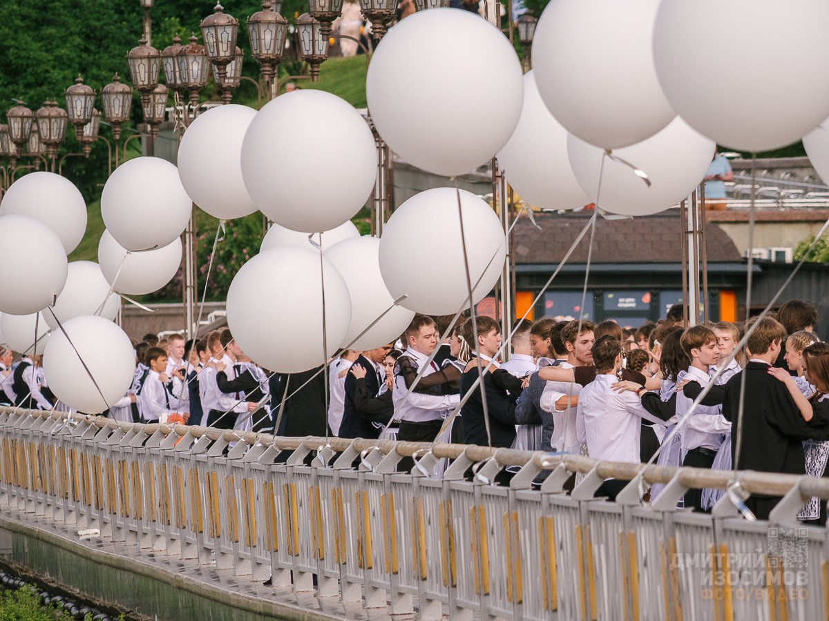 Школьный вальс выпускников