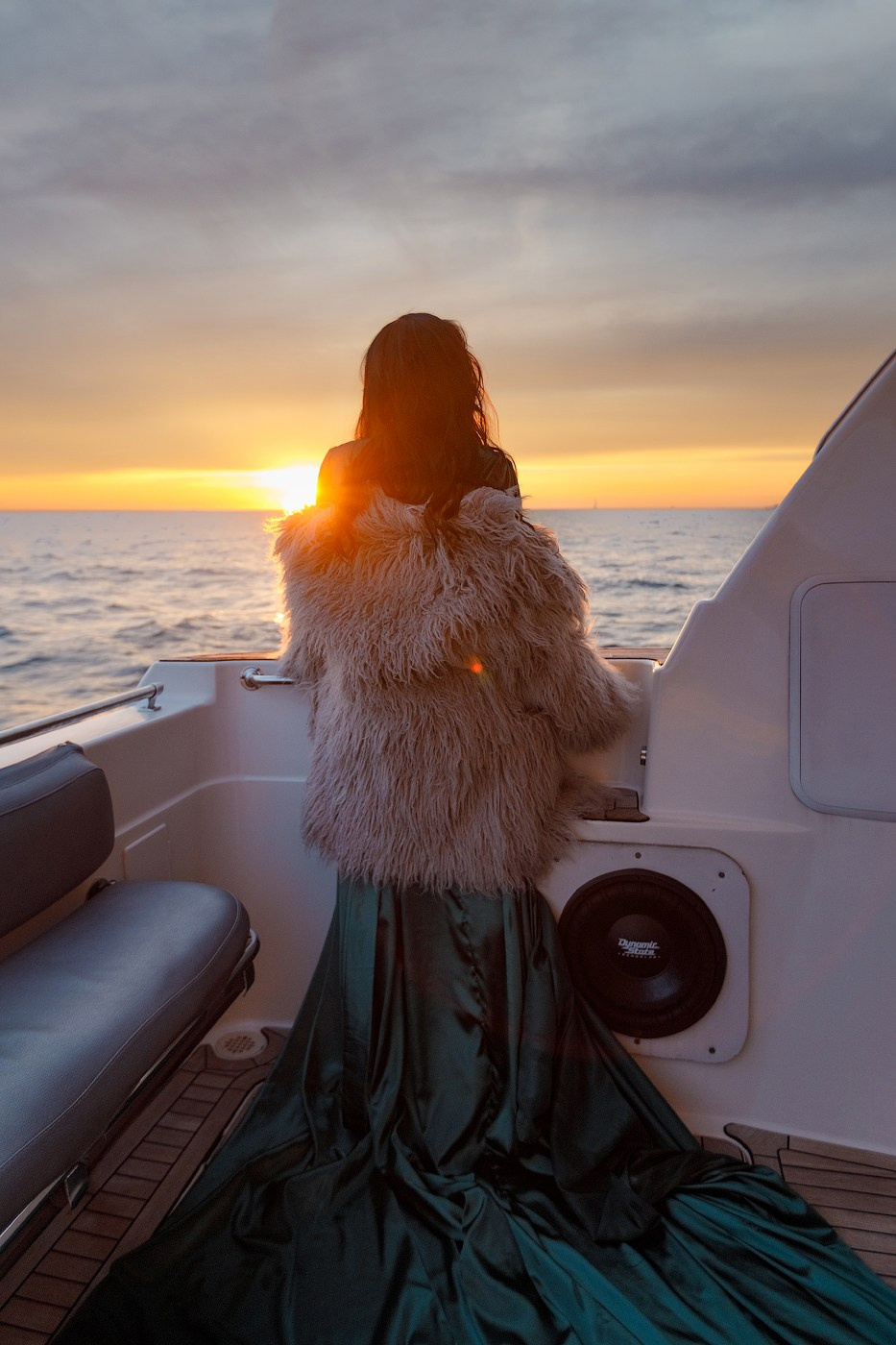 Женский портрет на природе в Сочи. Профессиональный фотограф в Сочи Виктория Джой. Обучение